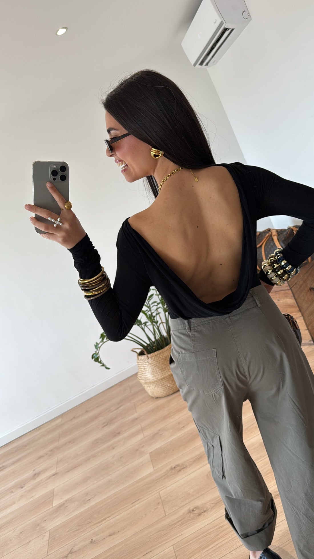 TOP NOIR « NORA »